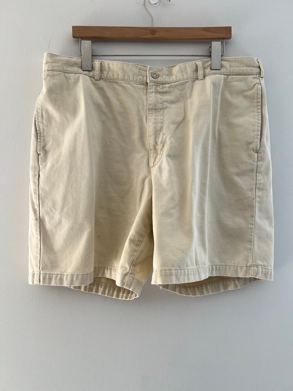 Lands' End Cotton Kahki Chino Shorts Pale Yellow Flat Front Size 40 Reg SG